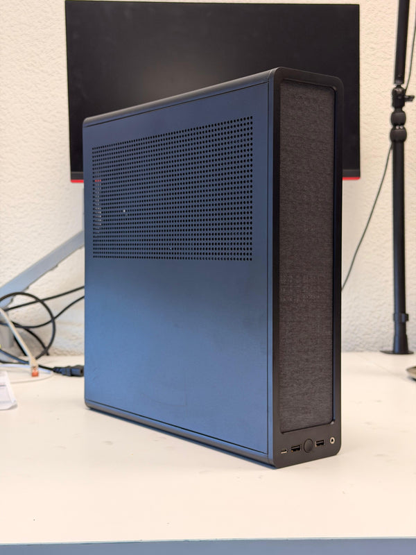 Pro-PC SwissHW Office montiert in der Schweiz